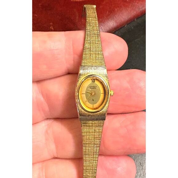 VTG Women's Gold Tone Citizen Watch, 32-1363 - Picture 5 of 5